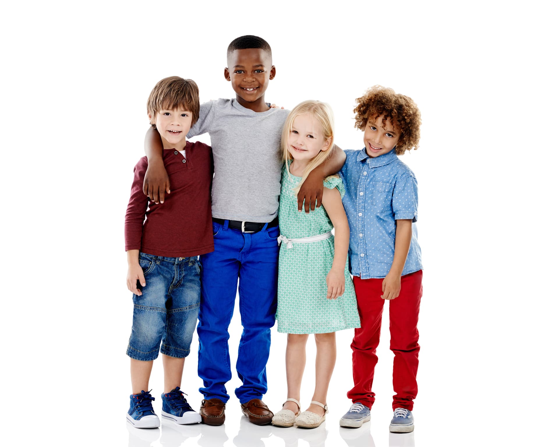 Crianças representando o propósito educacional do Instituto Pequeno Nortista de Educação